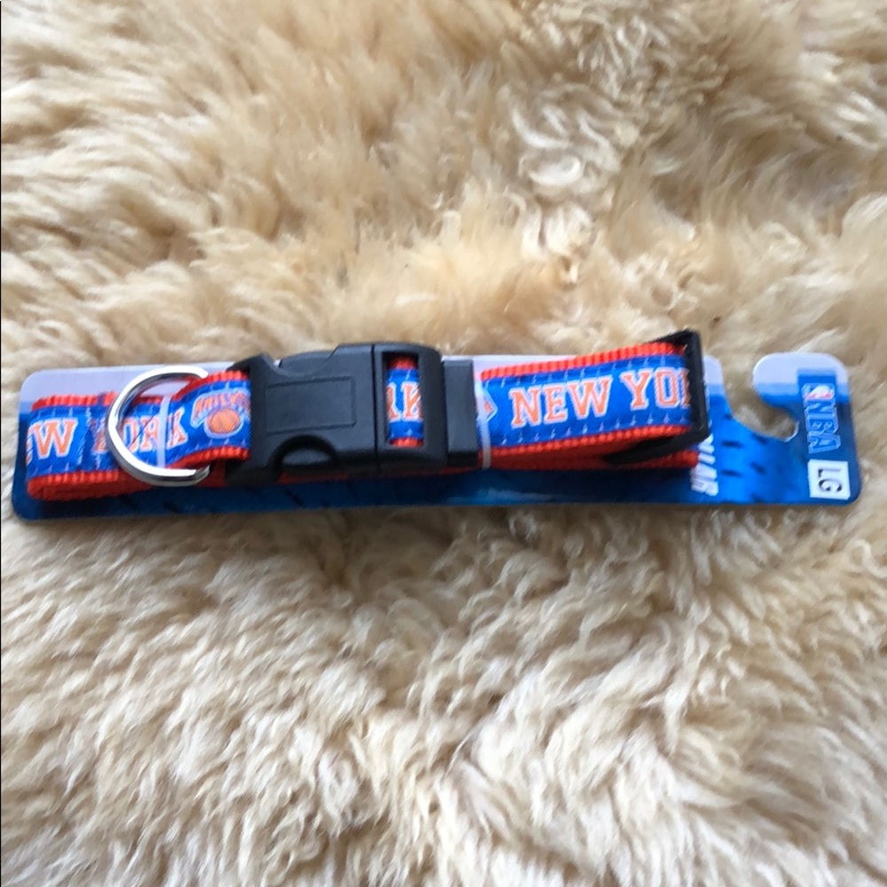 NBA NY Knicks L dog collar NWT